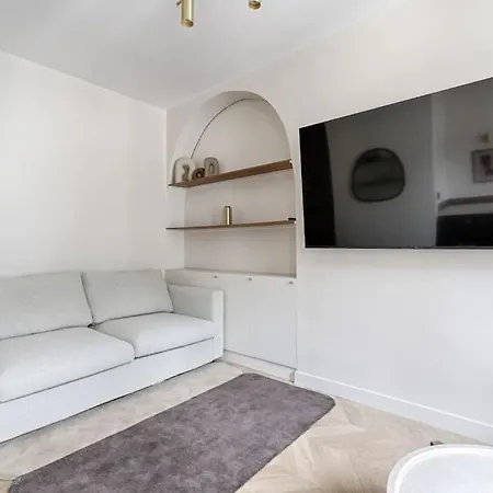 아파트 Barbes Buttes Chaumont Cosy 2p 파리