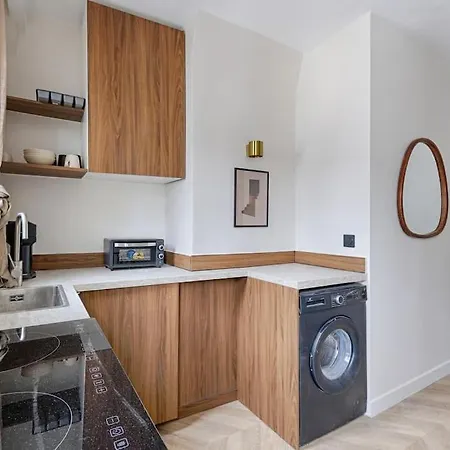 Appartement Barbes Buttes Chaumont Cosy 2p